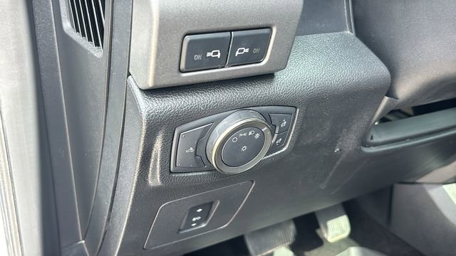 Used 2018 Ford F150 Raptor w/ Equipment Group 802A Luxury image 13