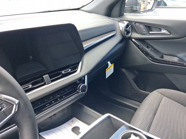 New 2026 Chevrolet Equinox LT AWD/4WD image 9