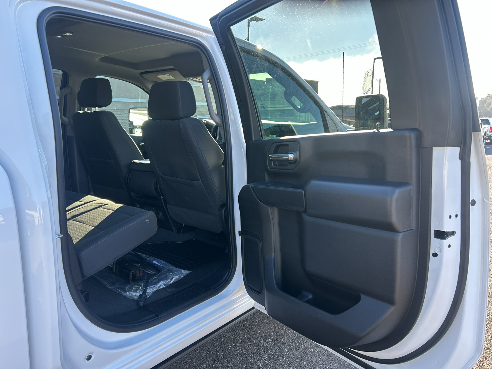 Used 2025 Chevrolet Silverado 2500 Custom w/ Custom Value Package AWD/4WD image 28