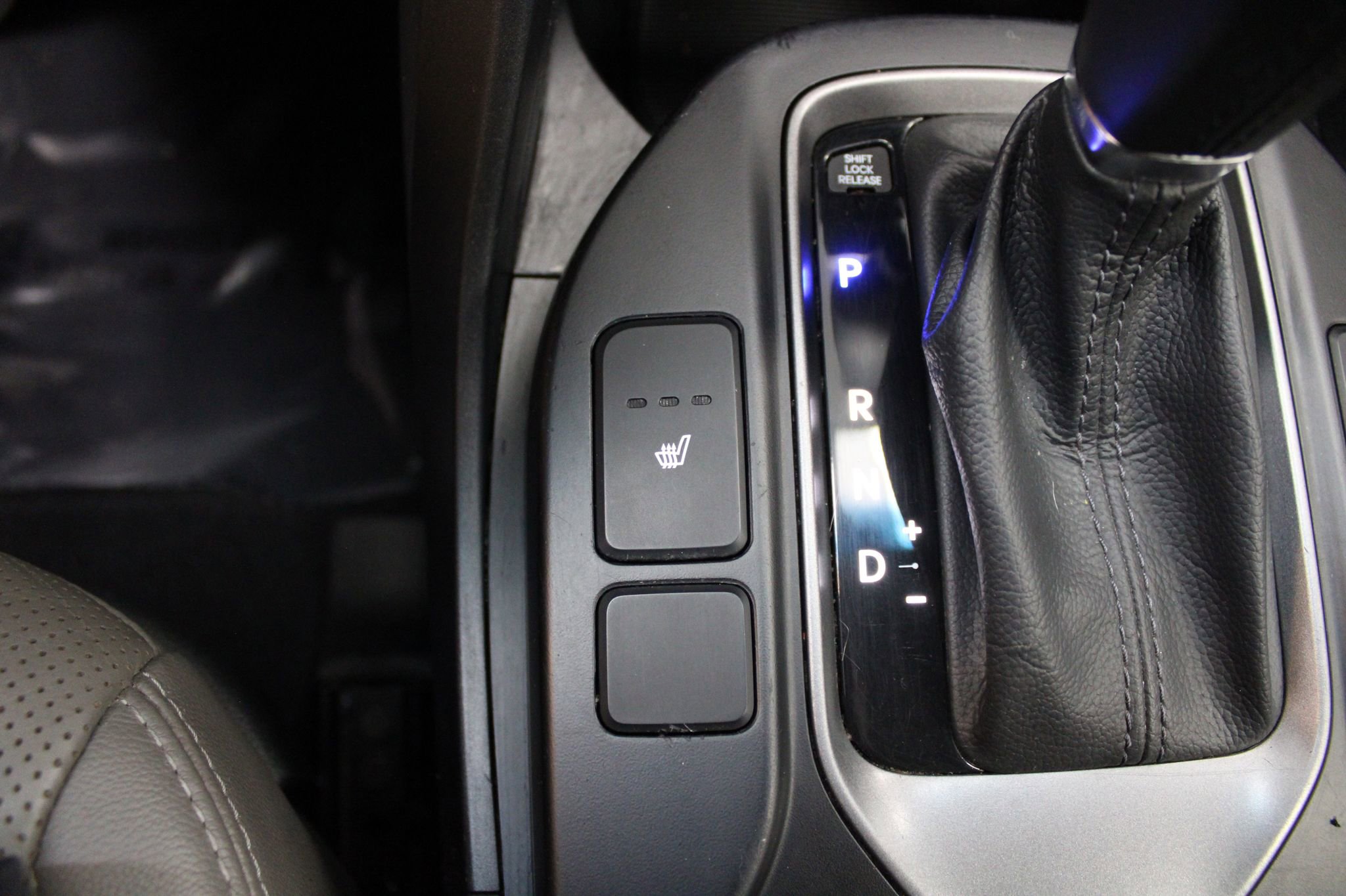 Used 2015 Hyundai Santa Fe Limited AWD/4WD image 40
