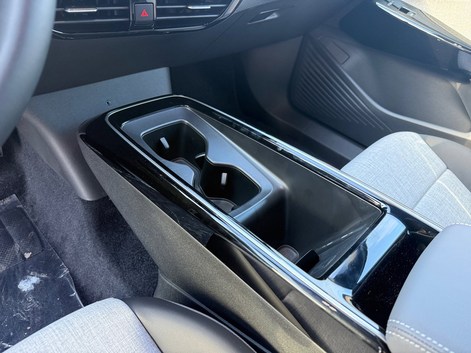 New 2025 Volkswagen ID.4 Pro RWD image 13