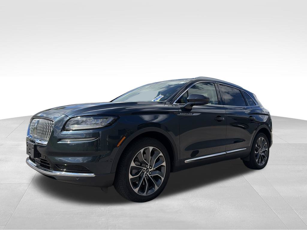 Used 2023 Lincoln Nautilus Reserve w/ Equipment Group 201A AWD/4WD image 3