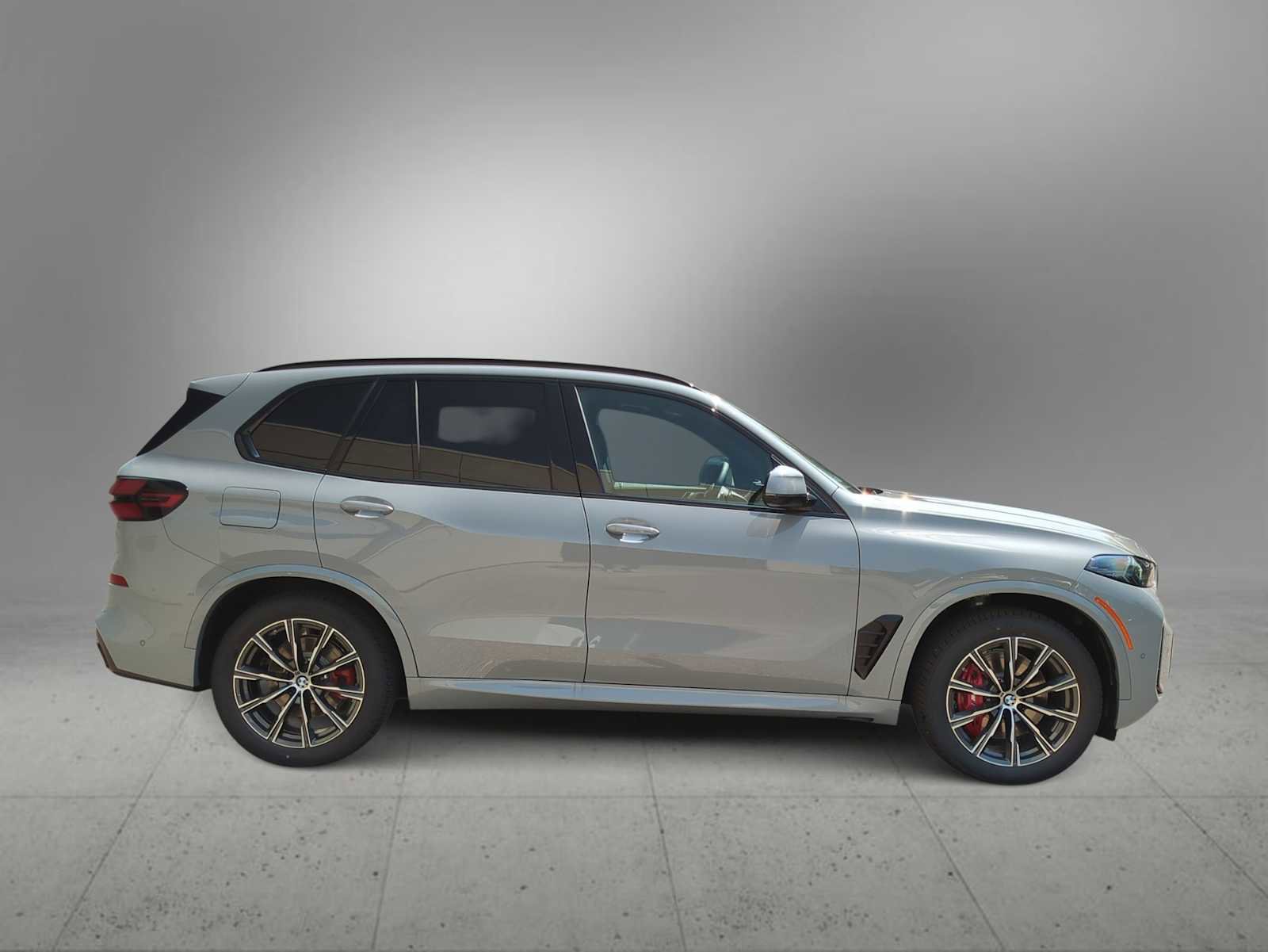 New 2026 BMW X5 xDrive40i w/ M Sport Package image 9
