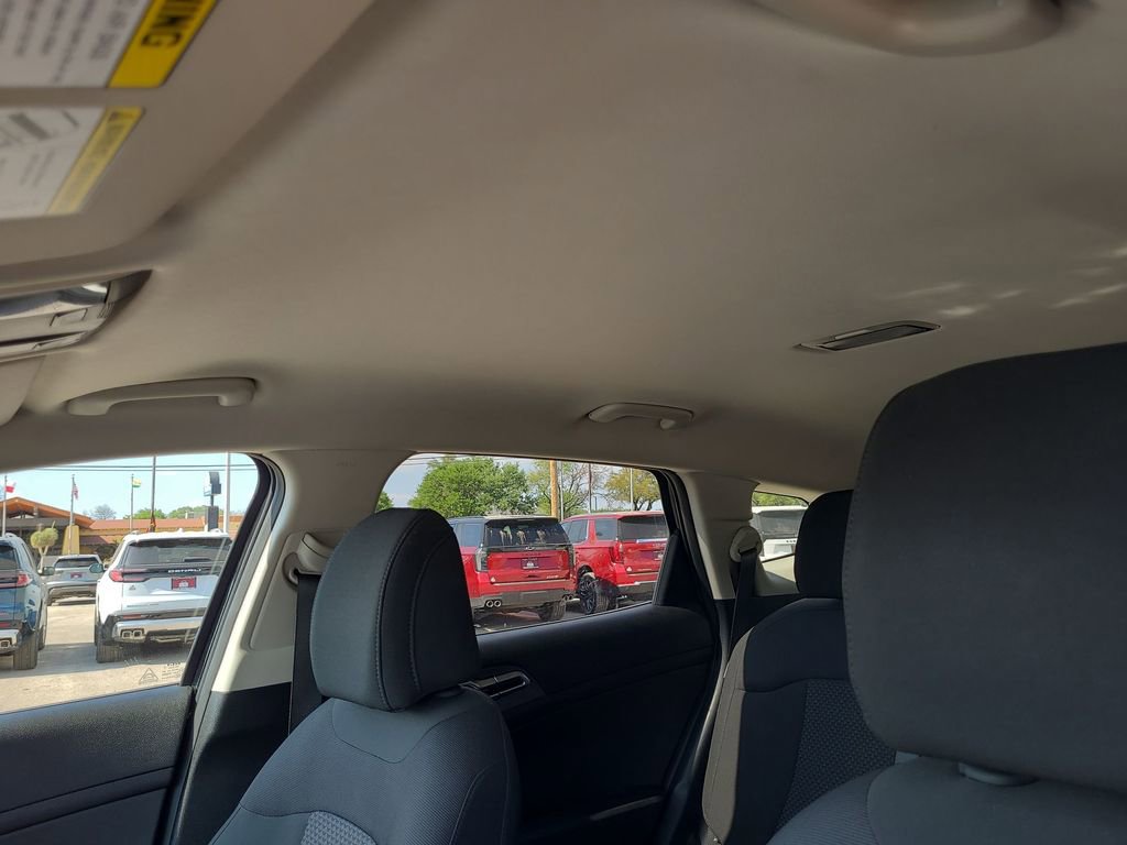 Used 2025 Kia Sportage LX FWD image 19