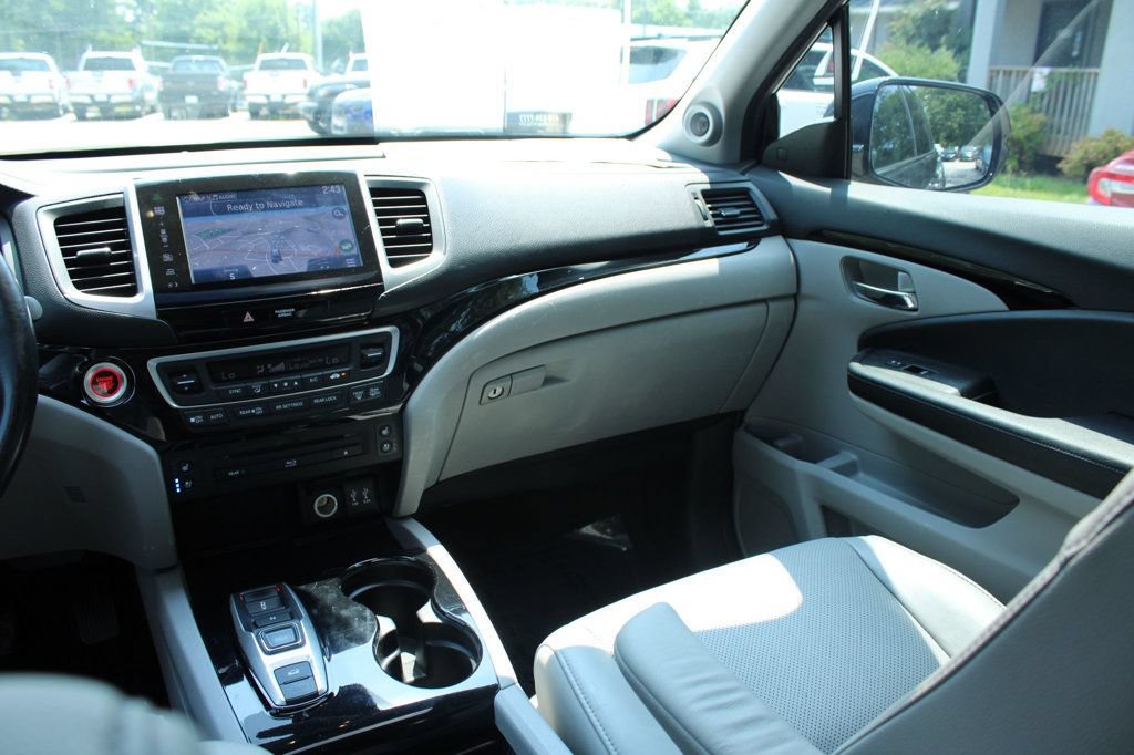 Used 2016 Honda Pilot Elite image 17