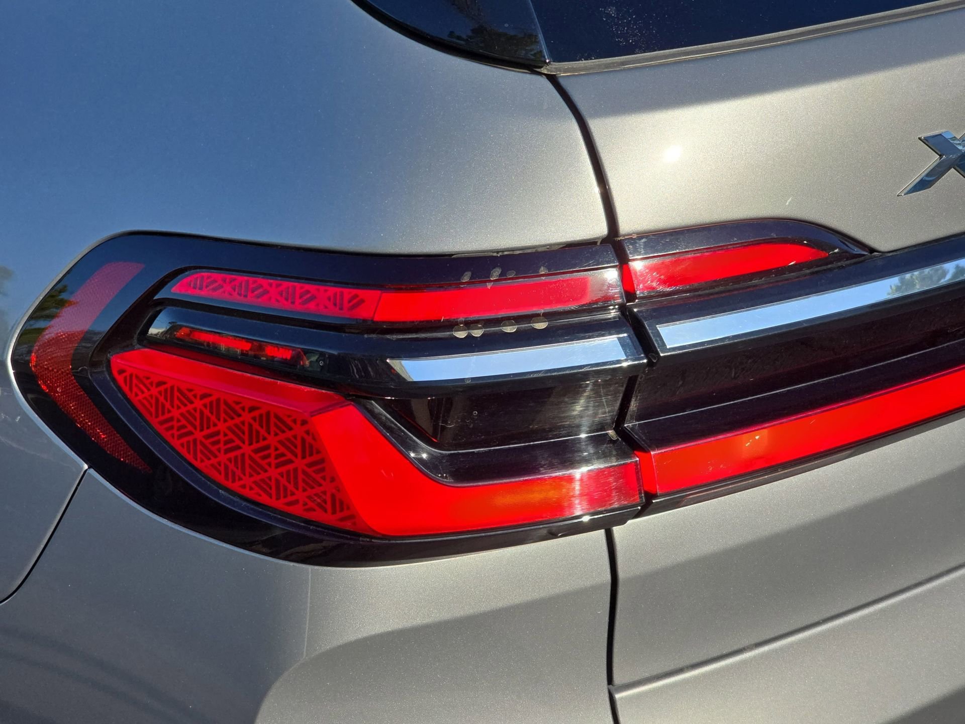 Used 2023 BMW X7 xDrive40i w/ Premium Package image 33