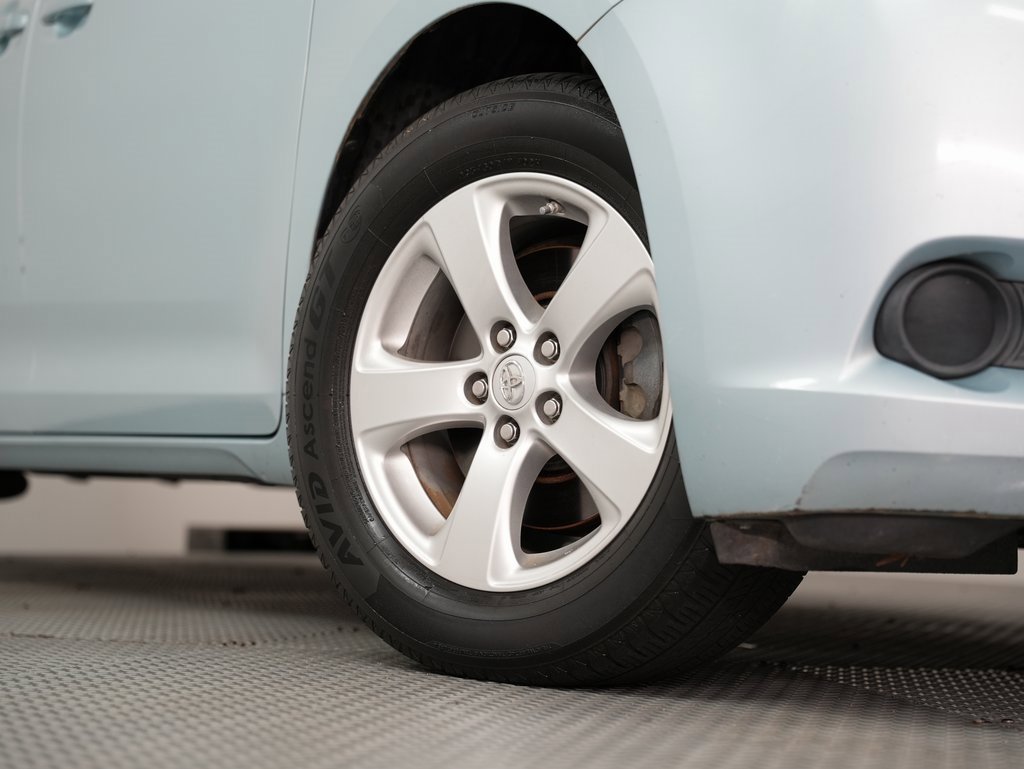 Used 2015 Toyota Sienna LE image 15