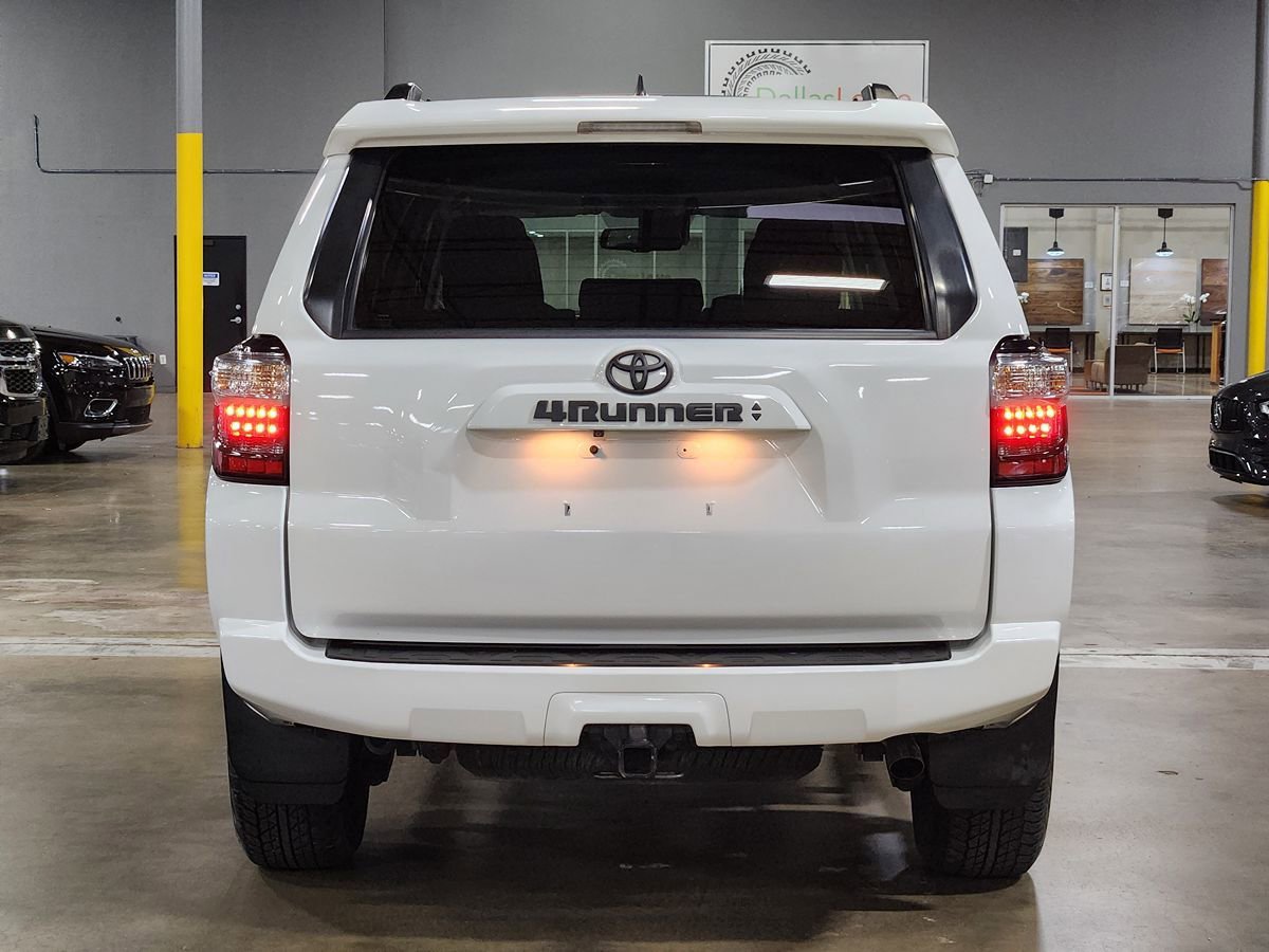 Used 2022 Toyota 4Runner SR5 RWD image 10