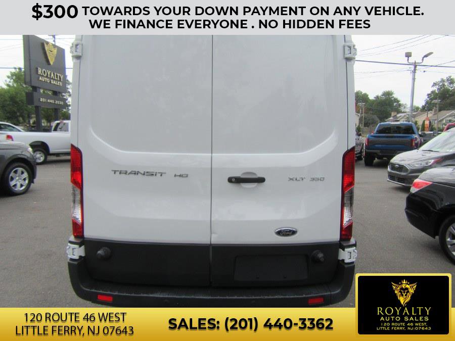 Used 2018 Ford Transit 350 148 Medium Roof image 5
