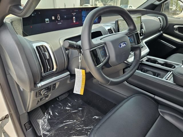 New 2027 Ford Expedition Platinum w/ Stealth Appearance Package AWD/4WD image 11