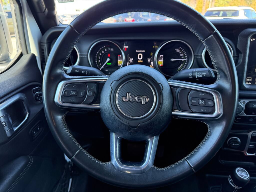 Used 2021 Jeep Wrangler Unlimited Sahara AWD/4WD image 15