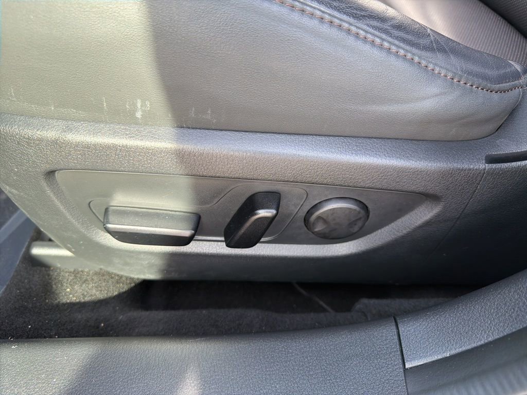 Used 2023 MAZDA CX-30 AWD 2.5 S w/ Premium Package image 17