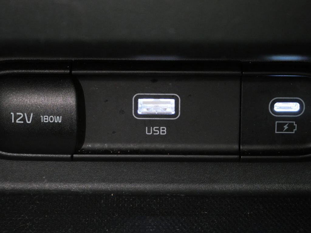 Used 2025 Kia Seltos S image 21