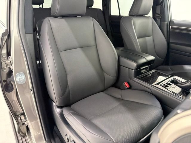 Used 2021 Lexus GX 460 Premium w/ Premium Package AWD/4WD image 21