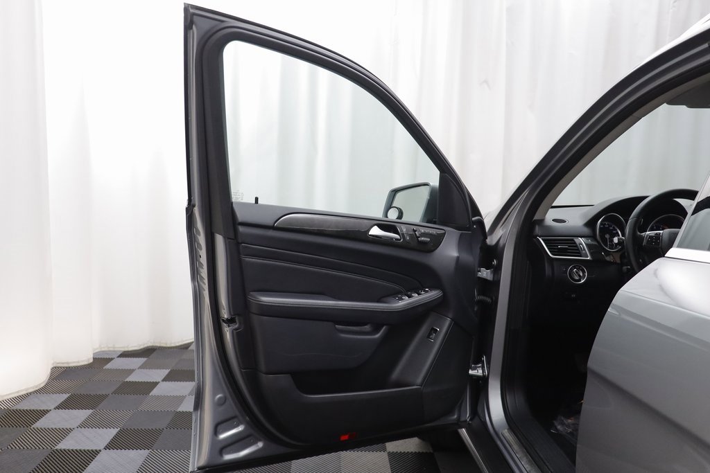 Used 2015 Mercedes-Benz ML 350 4MATIC image 4