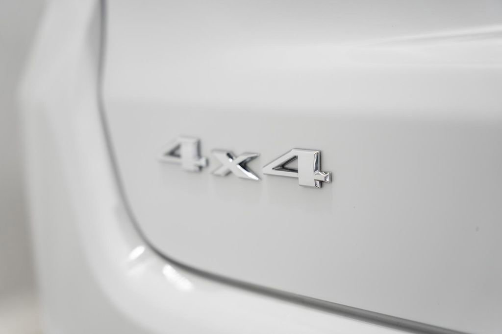 Certified 2024 Jeep Compass Latitude w/ Sun and Sound Group image 10