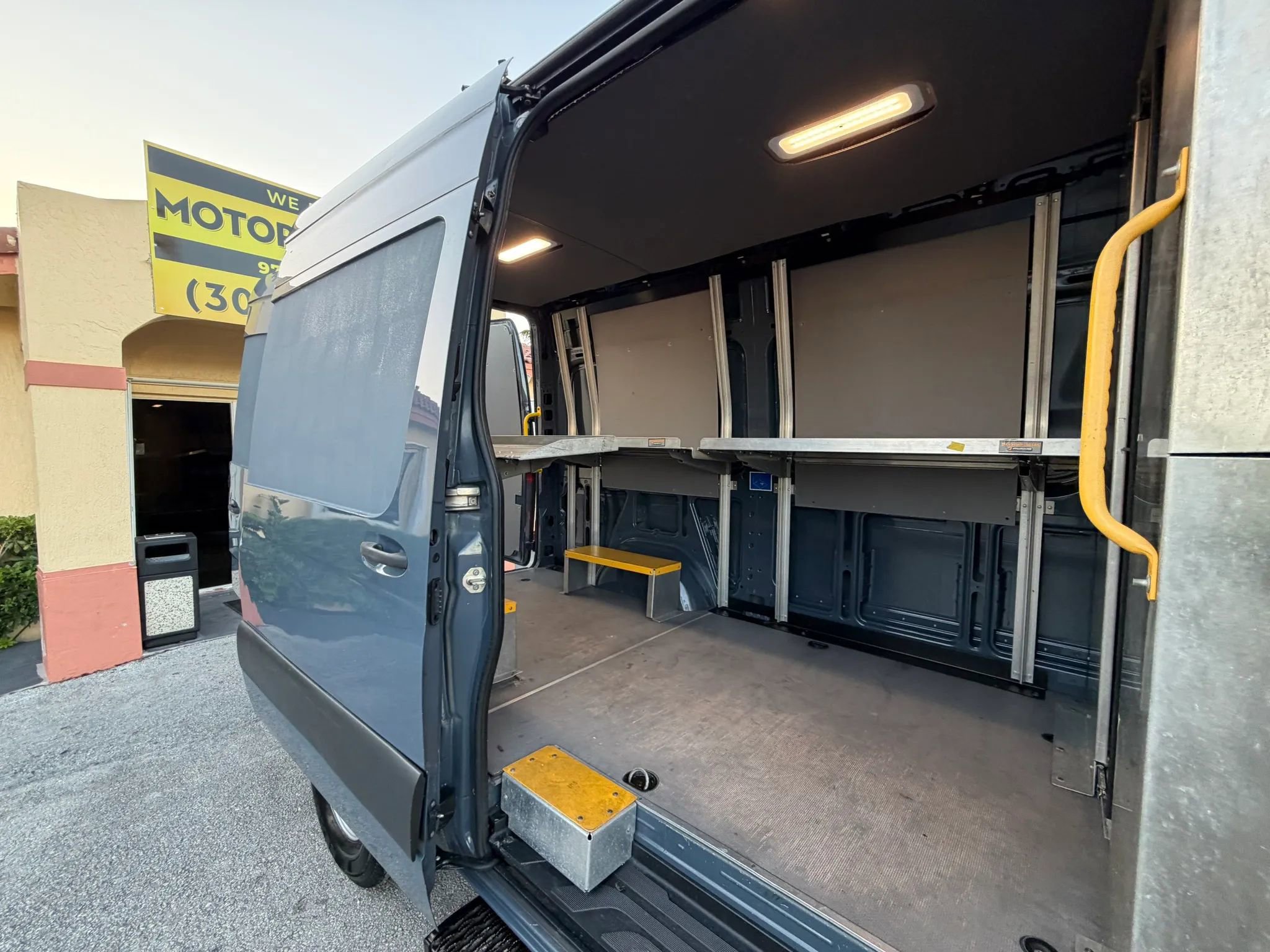 Used 2019 Mercedes-Benz Sprinter 144 image 10