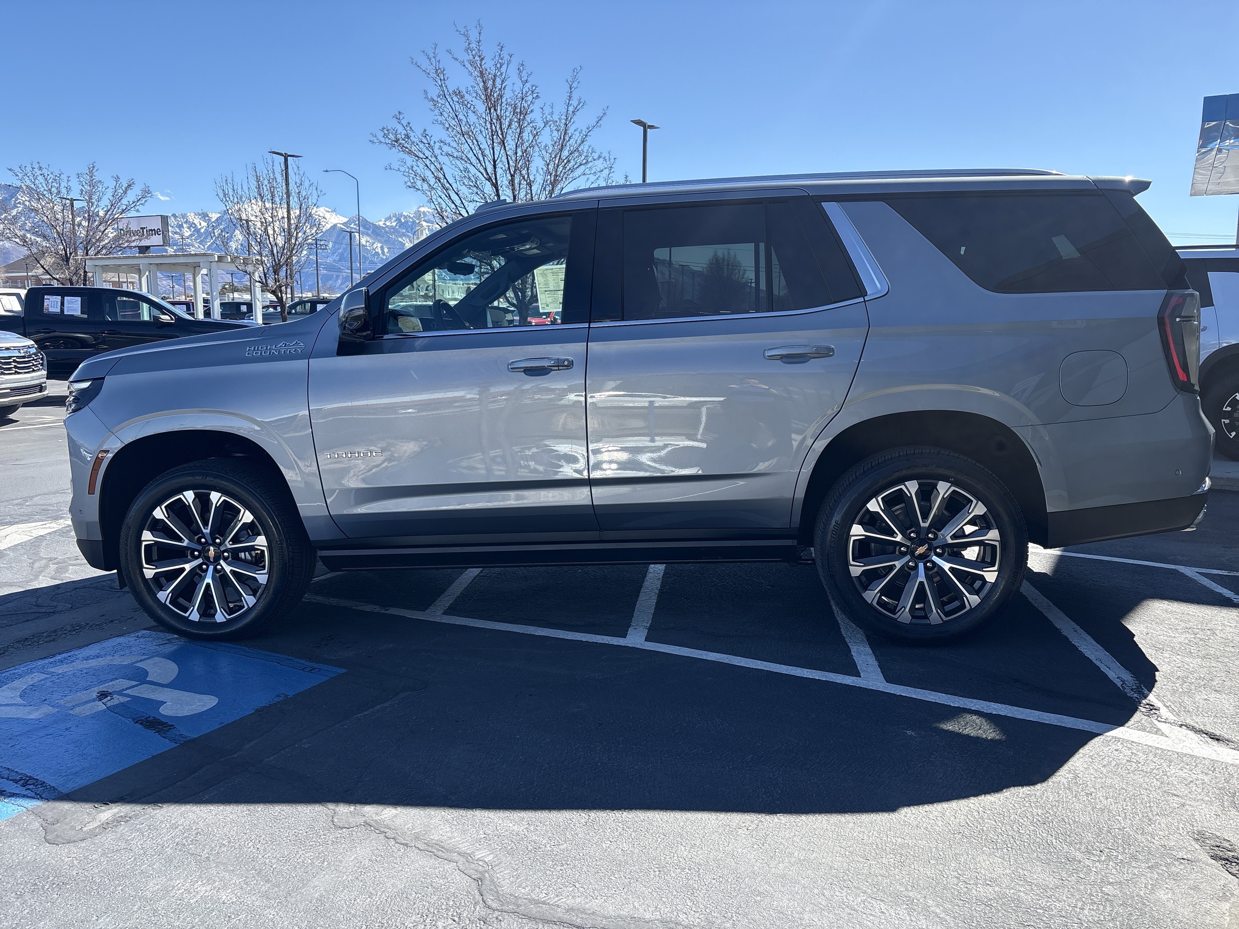 New 2026 Chevrolet Tahoe High Country image 2