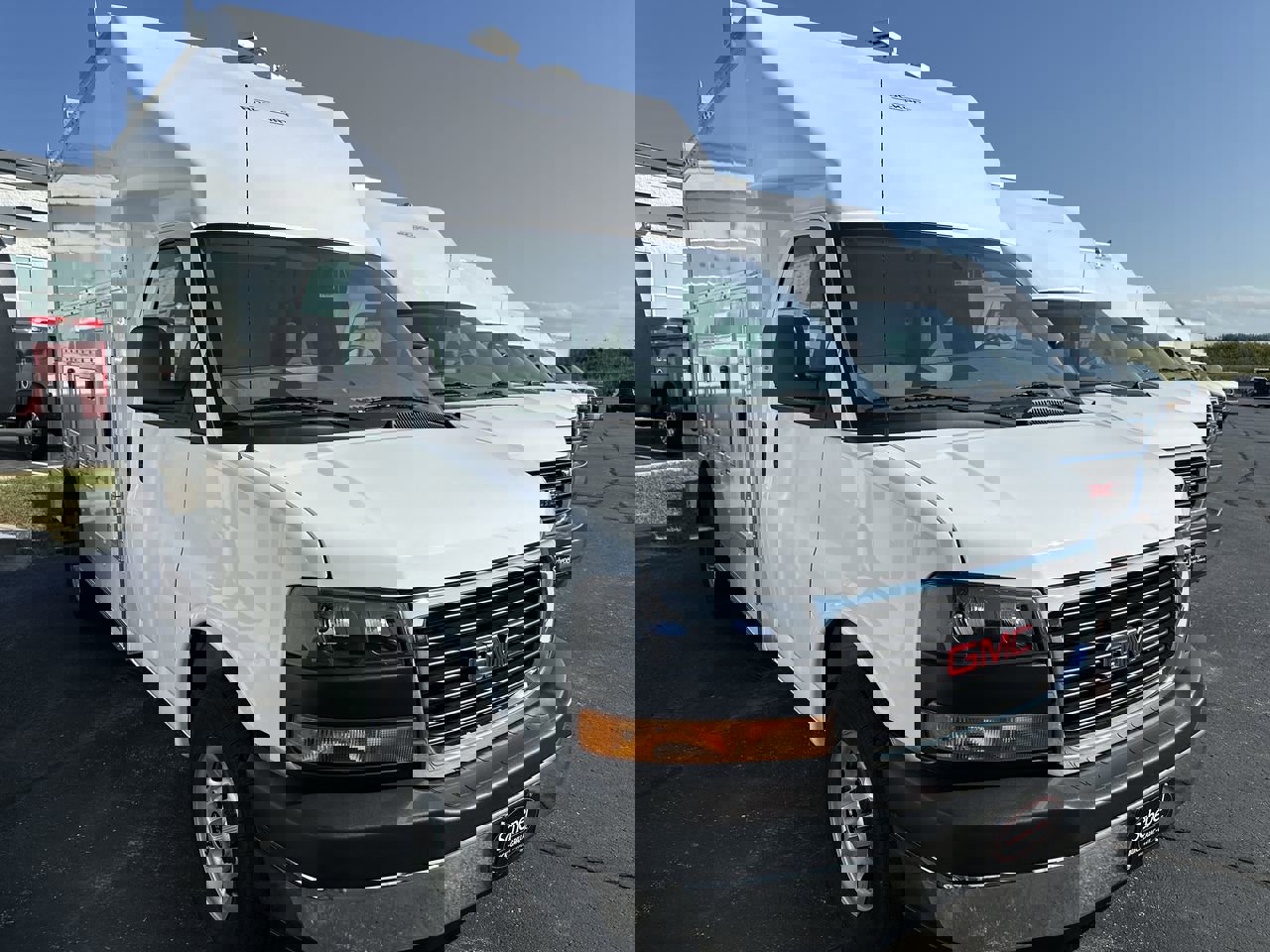 New 2025 GMC Savana 3500 w/ Power Convenience Package