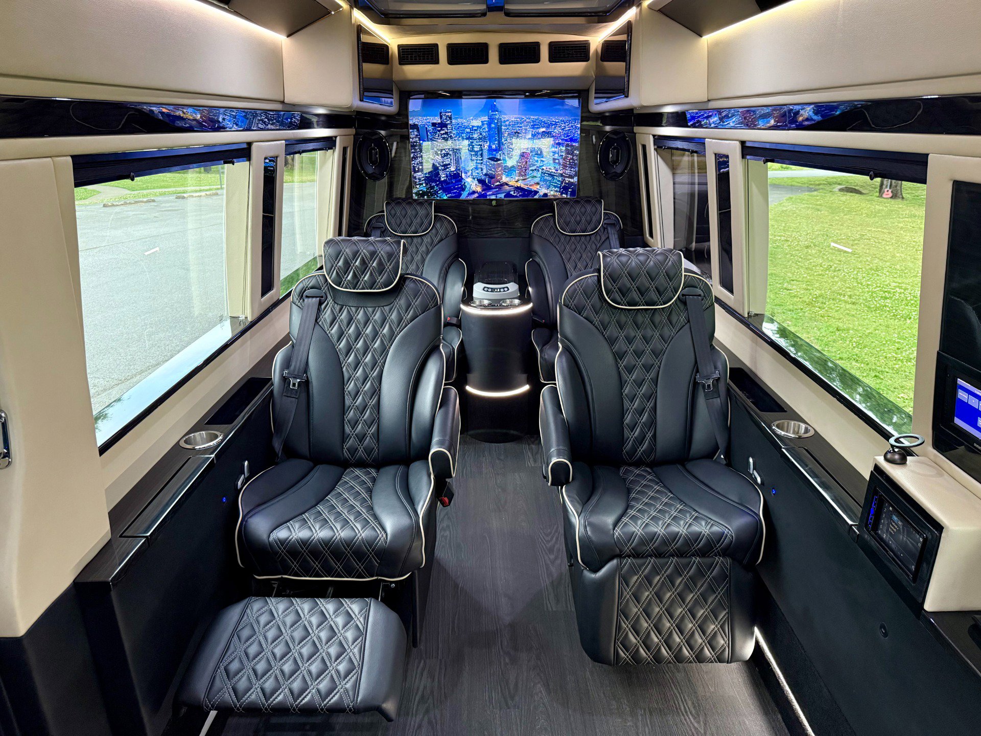 Used 2020 Mercedes-Benz Sprinter 3500 image 32