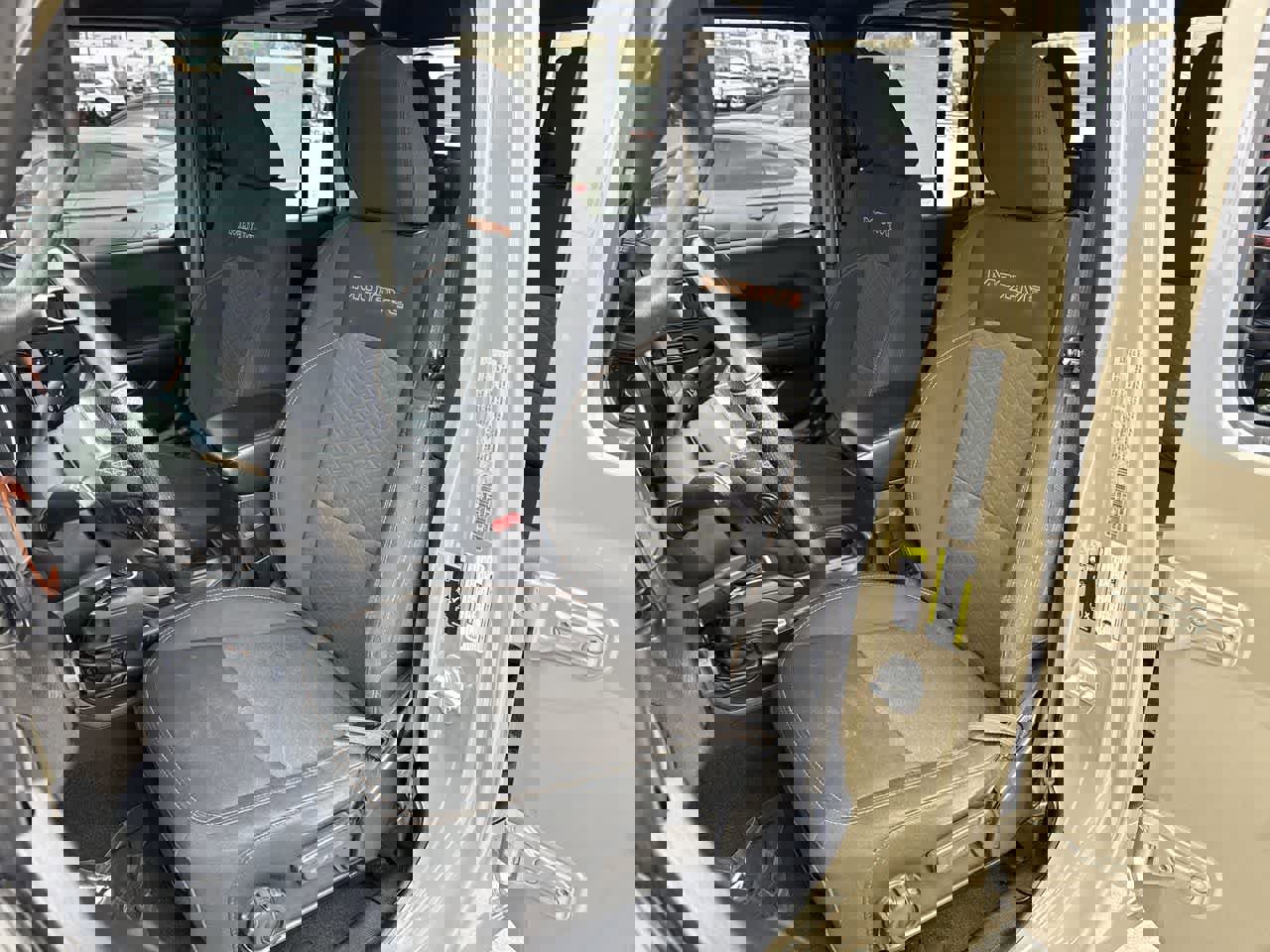 Used 2020 Jeep Gladiator Mojave w/ Cold Weather Group image 11