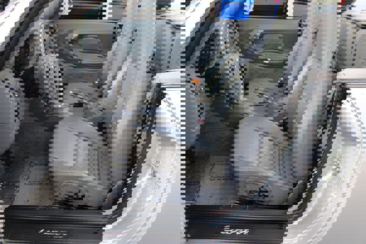 Used 2003 Porsche 911 Cabriolet image 26