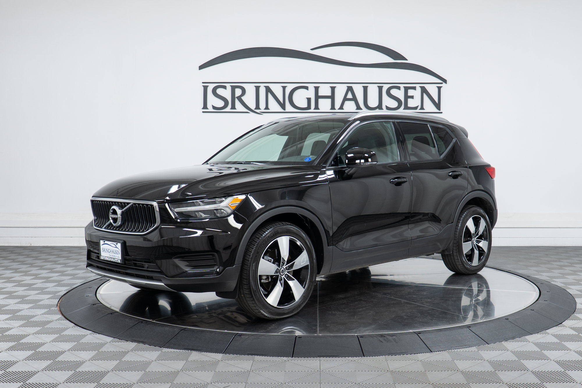 Used 2020 Volvo XC40 T5 Momentum AWD/4WD image 1