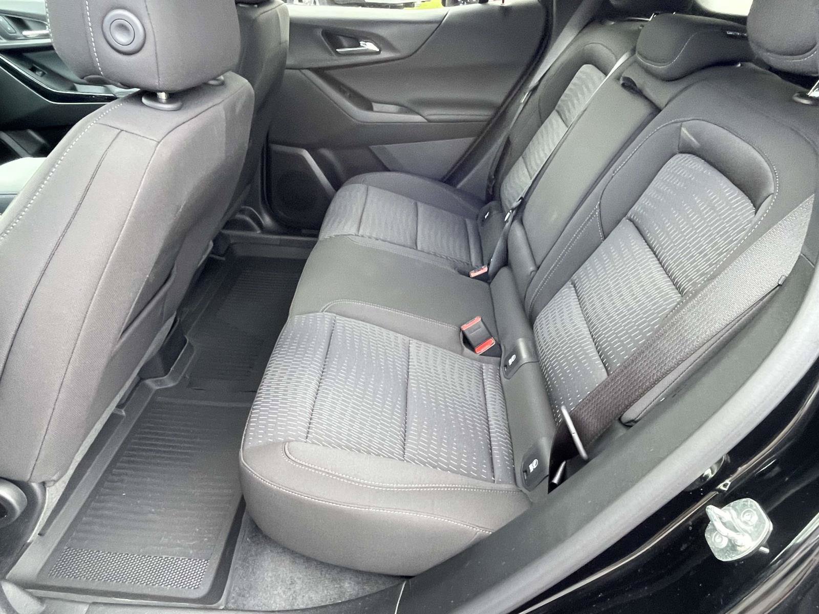 Used 2026 Chevrolet Equinox LT w/ Safety and Technology Package FWD image 10
