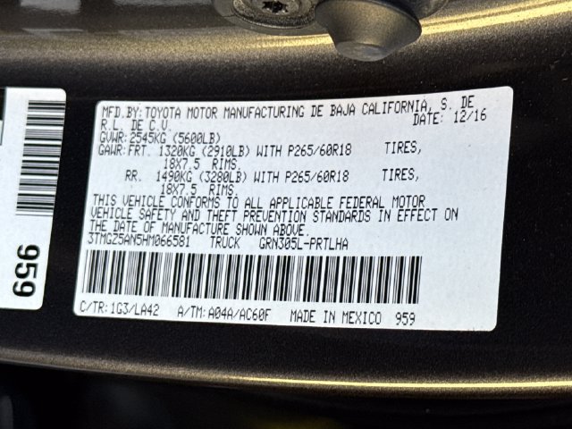 Used 2017 Toyota Tacoma Limited w/ Tow Package AWD/4WD image 17