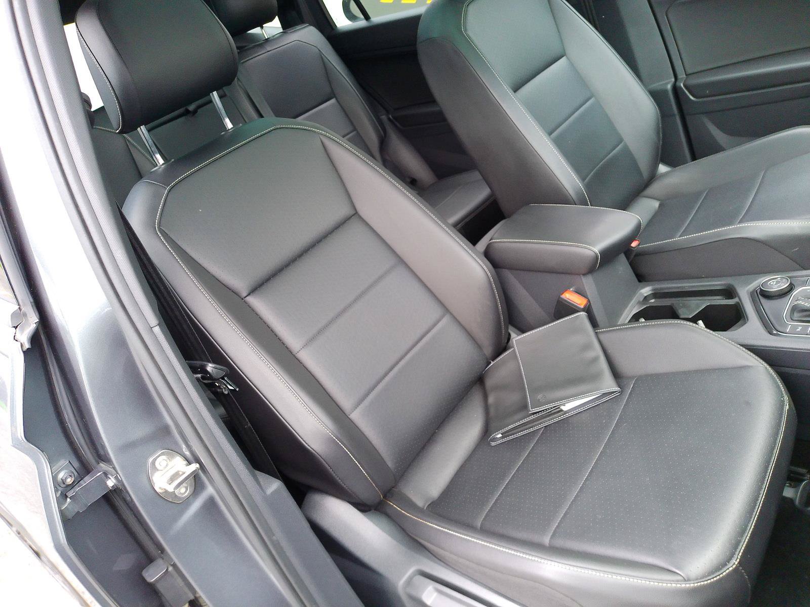 Used 2021 Volkswagen Tiguan SE R-Line AWD/4WD image 38