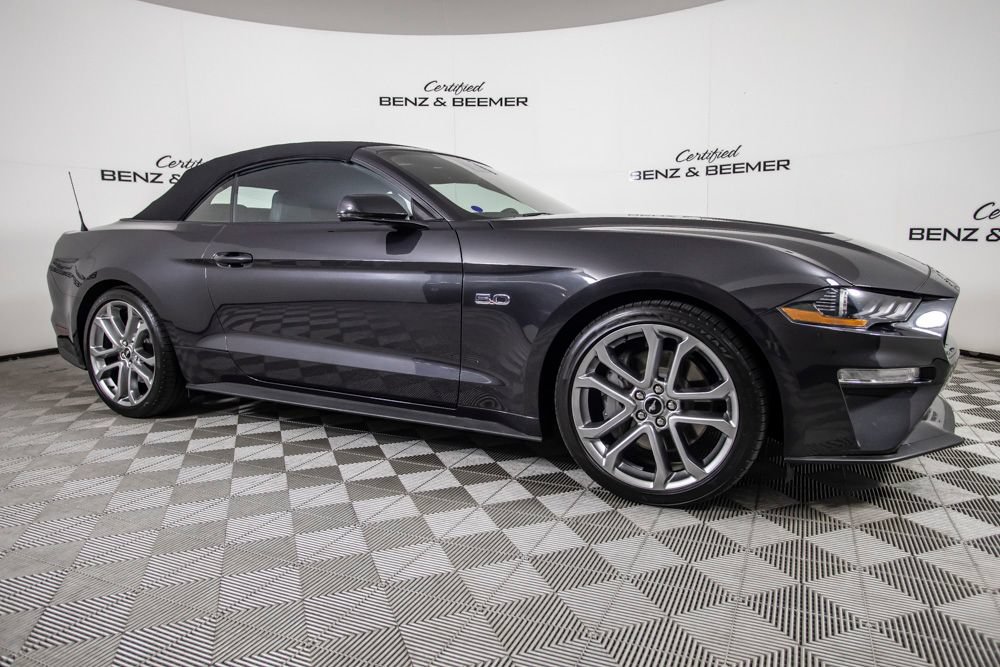 Used 2022 Ford Mustang GT Premium w/ Equipment Group 401A RWD image 2