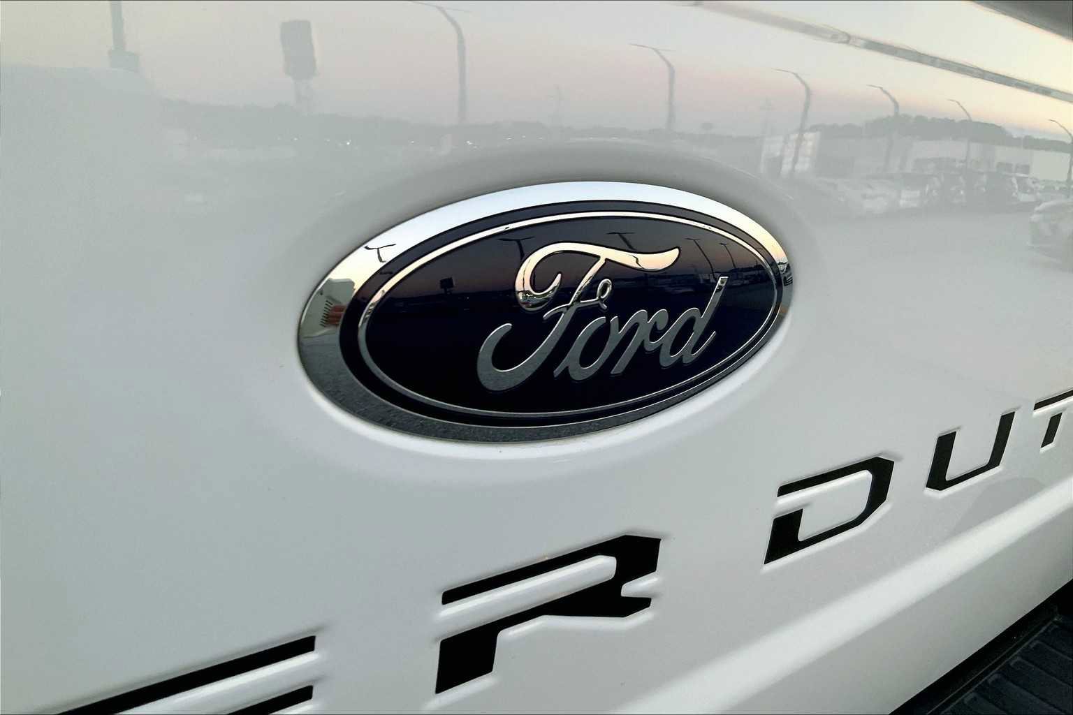 Used 2024 Ford F250 Lariat w/ Lariat Ultimate Package image 29