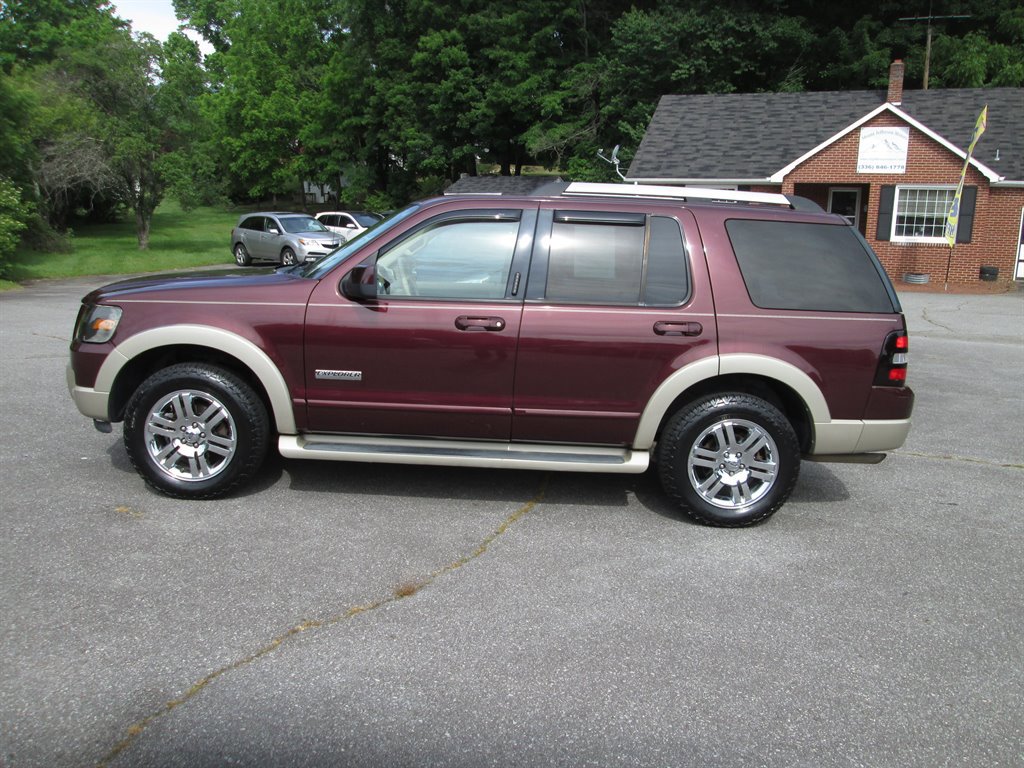 Used 2006 Ford Explorer Eddie Bauer AWD/4WD image 4