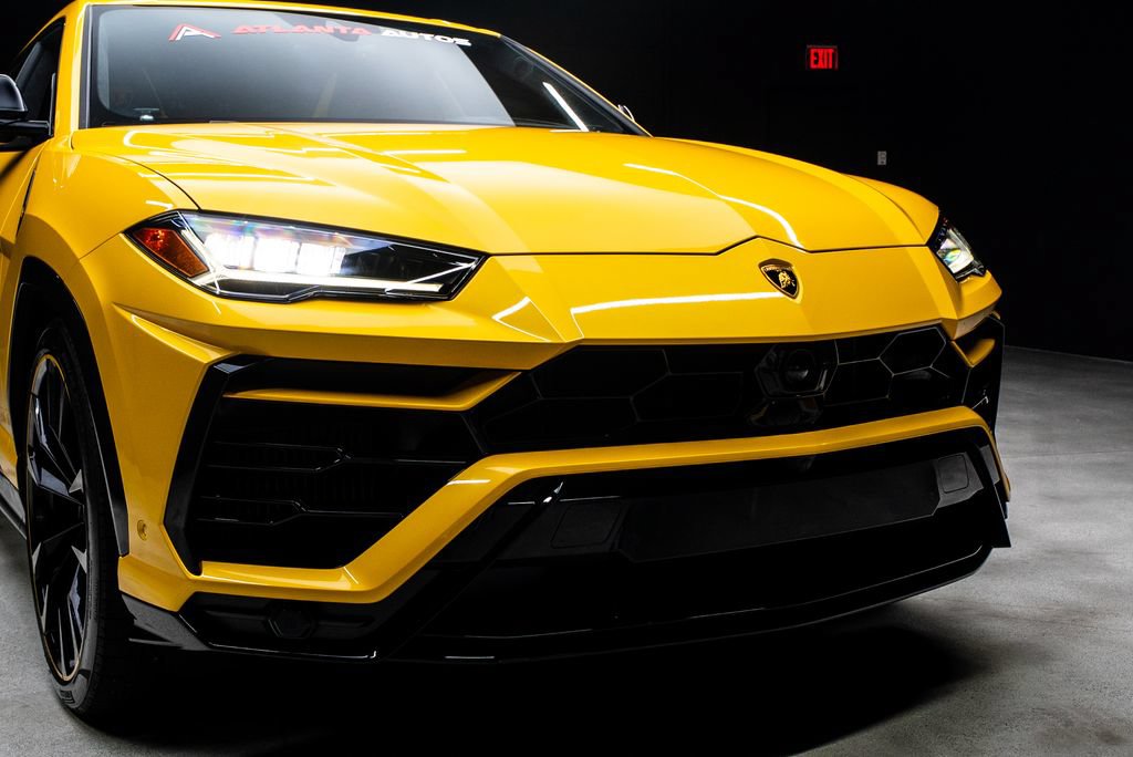 Used 2022 Lamborghini Urus AWD/4WD image 10