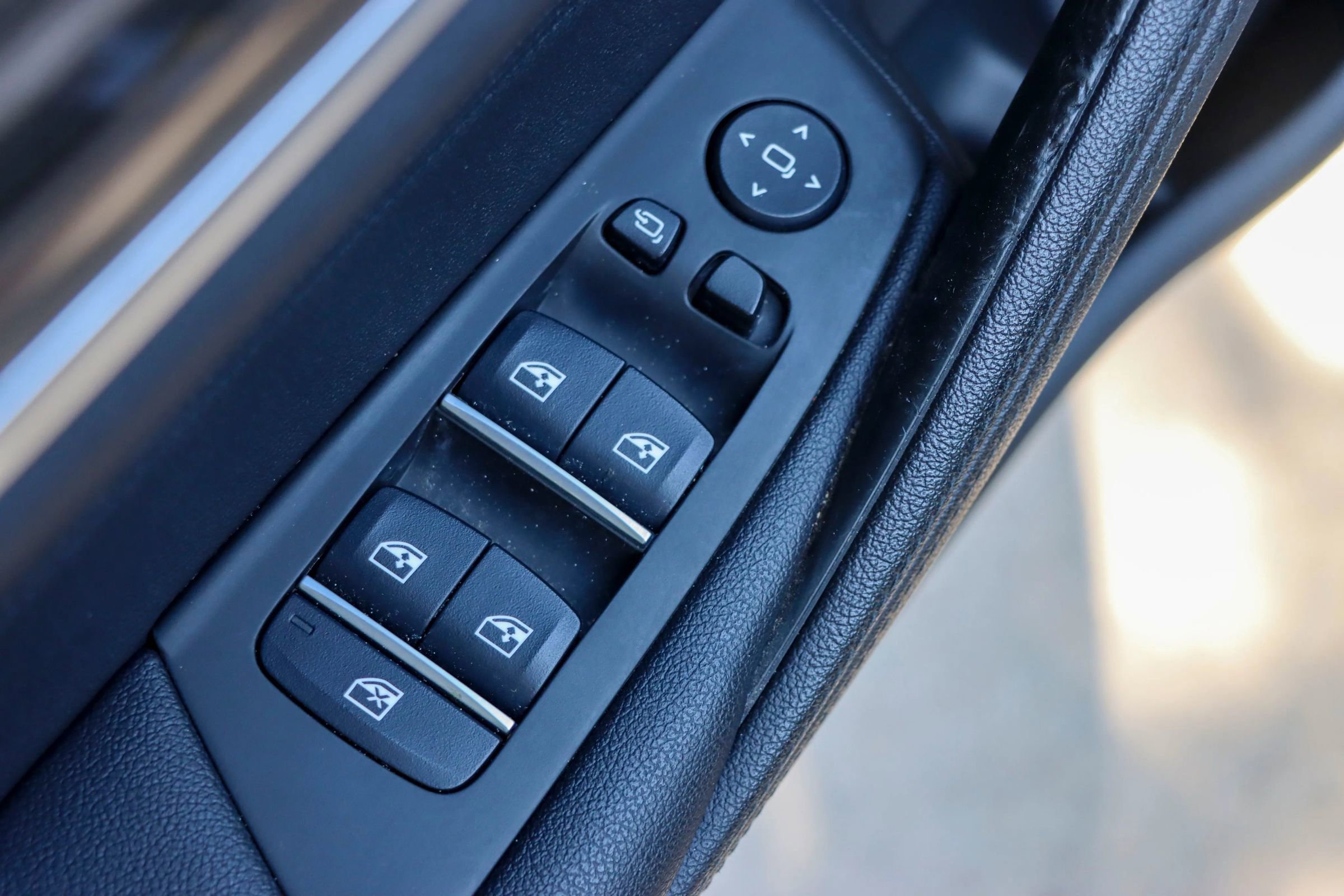 Used 2018 BMW 530e image 14