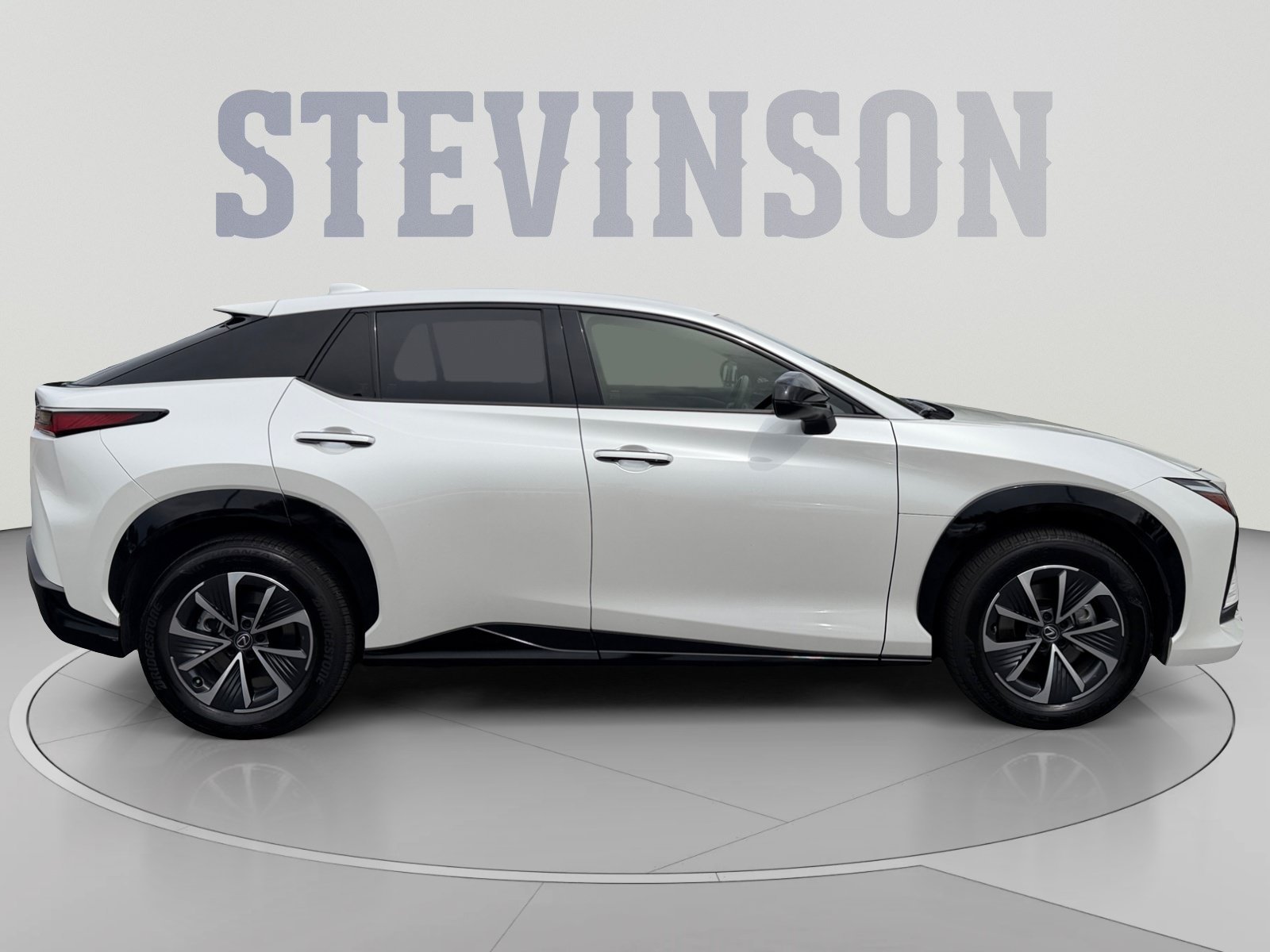 Used 2025 Lexus RZ 450e w/ Accessory Package (2T) AWD/4WD image 6