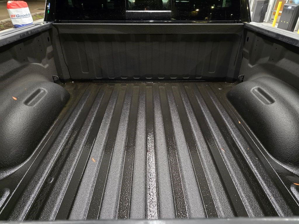 Used 2025 RAM 1500 Laramie w/ Night Edition AWD/4WD image 6