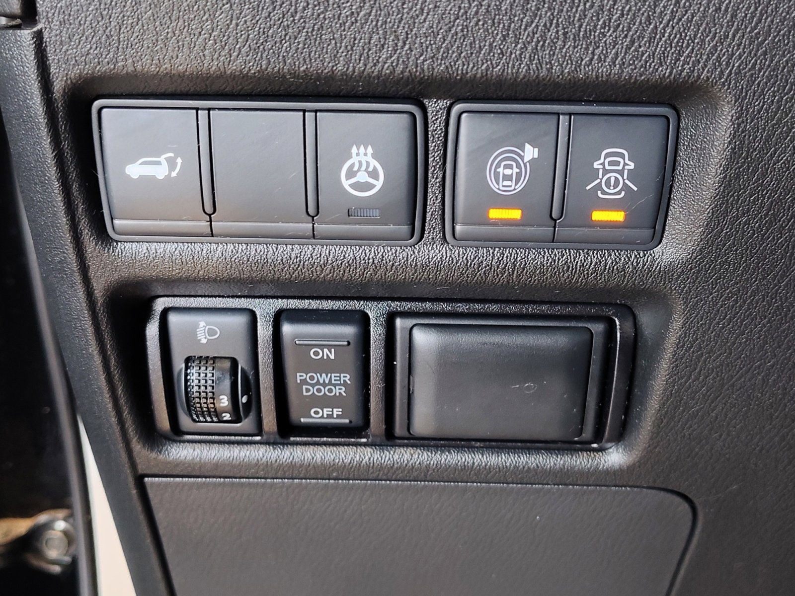 Used 2019 Nissan Armada Platinum w/ Captain's Chairs Package AWD/4WD image 31