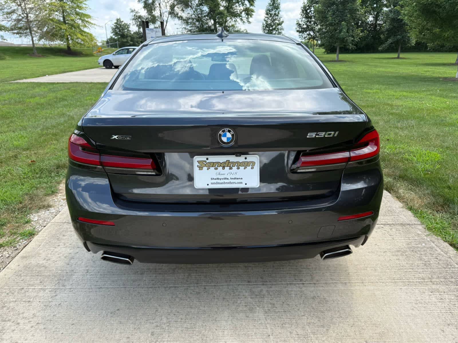 Used 2023 BMW 530i xDrive w/ Premium Package AWD/4WD image 5