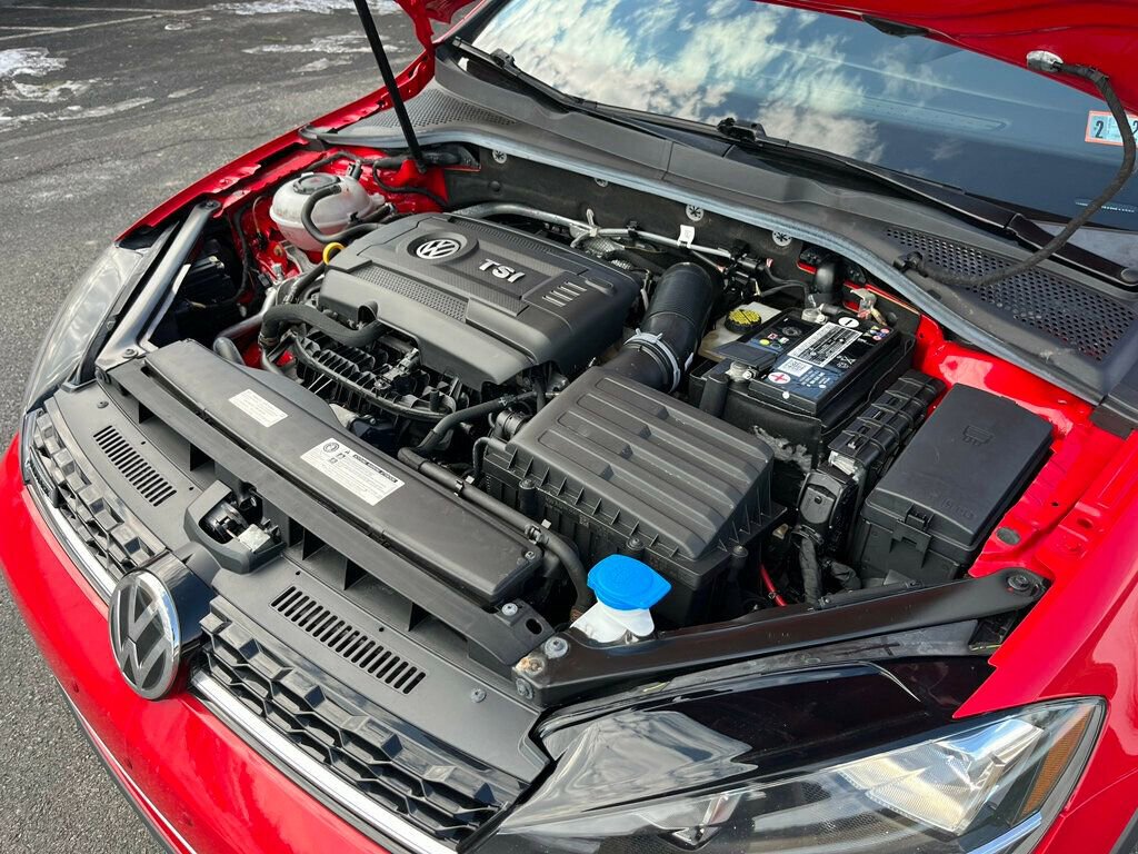 Used 2019 Volkswagen Golf Alltrack SE image 34