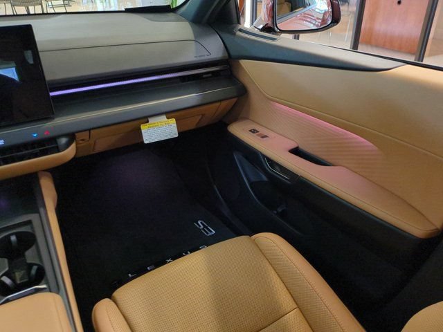 New 2026 Lexus ES 350e FWD image 15