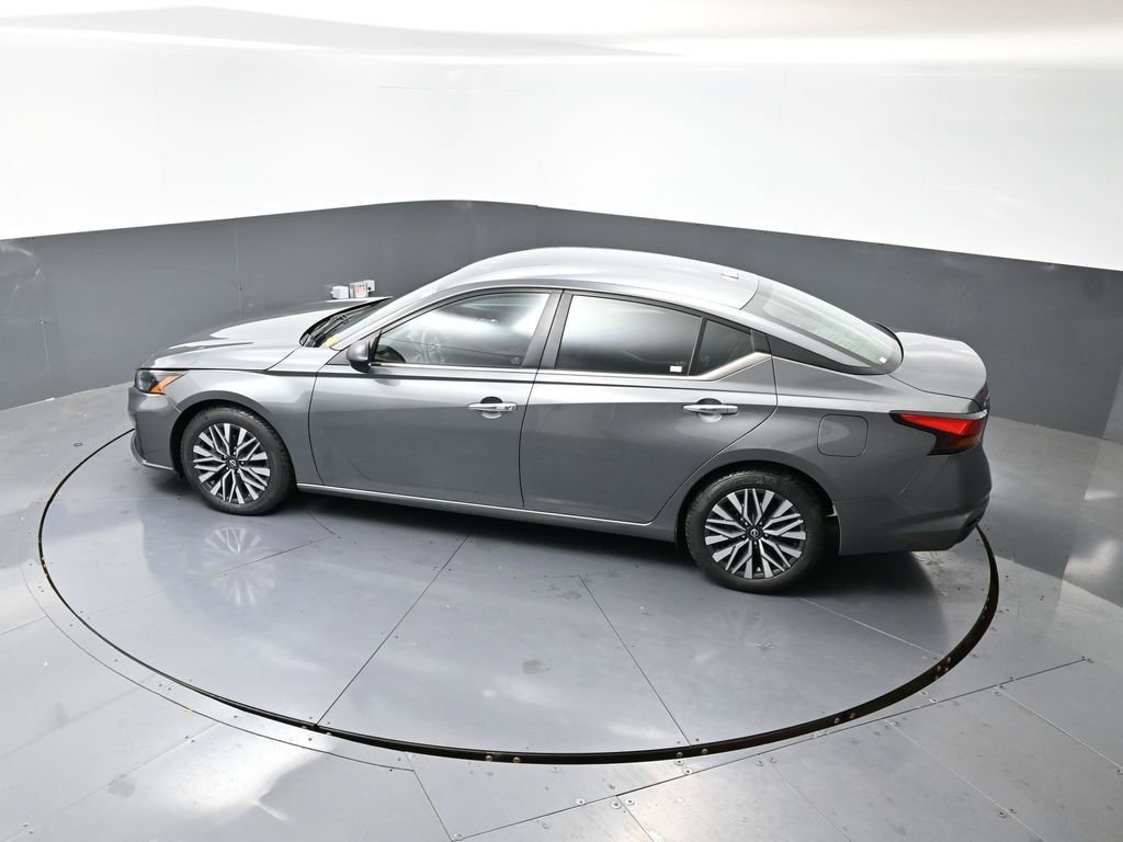 Used 2024 Nissan Altima 2.5 SV image 44