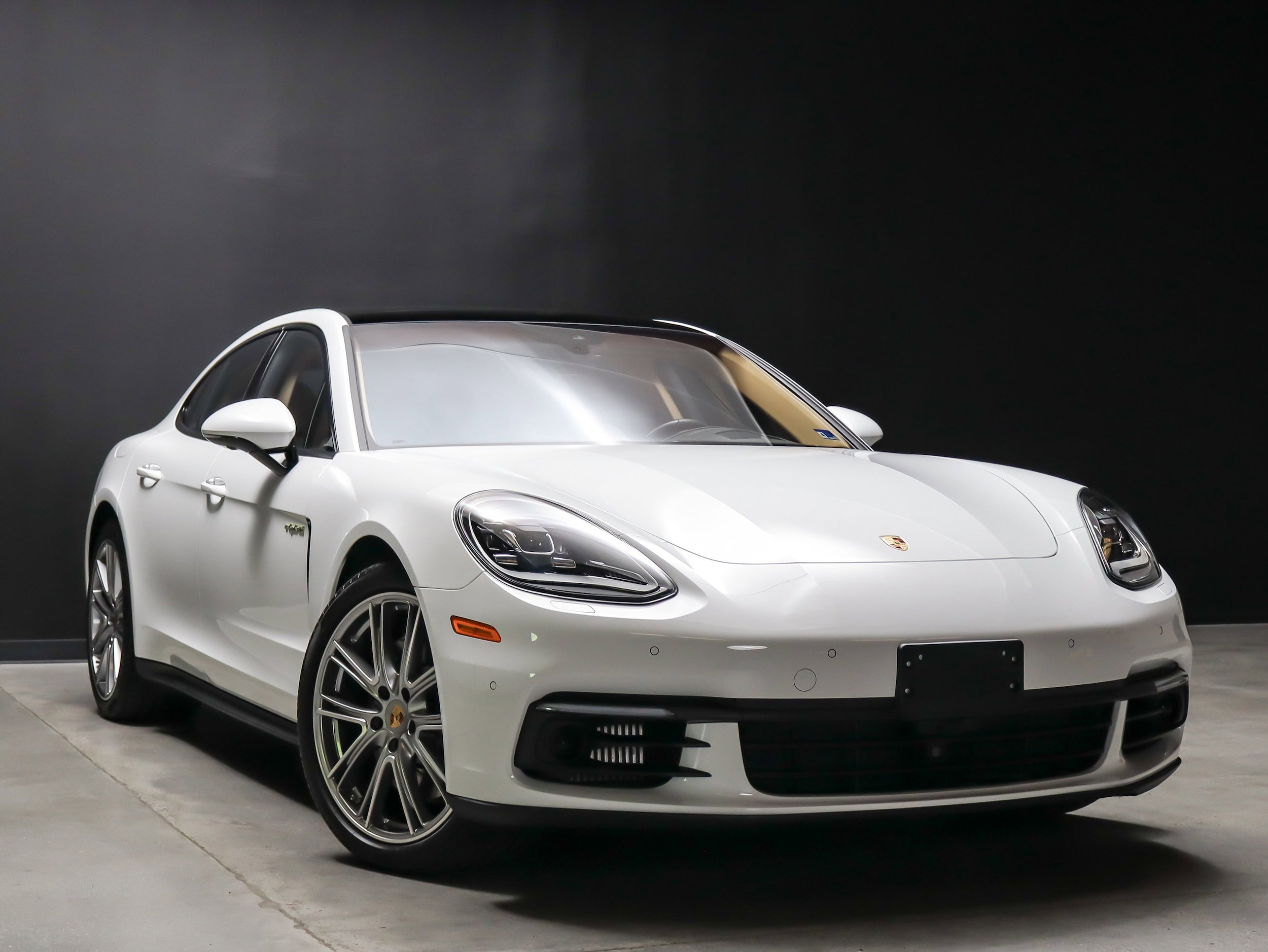 Certified 2019 Porsche Panamera 4 AWD/4WD image 2