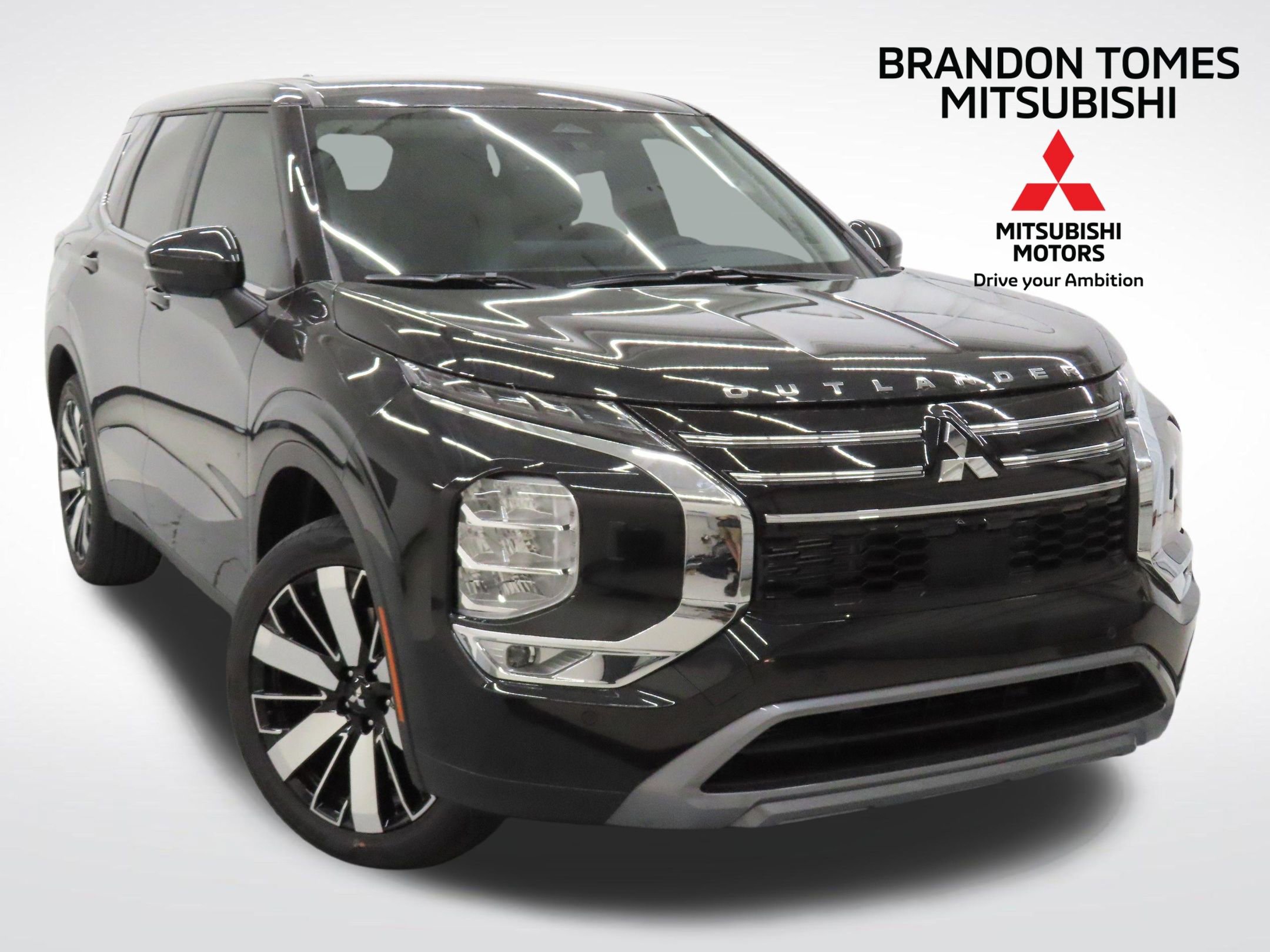 New 2026 Mitsubishi Outlander SE image 1
