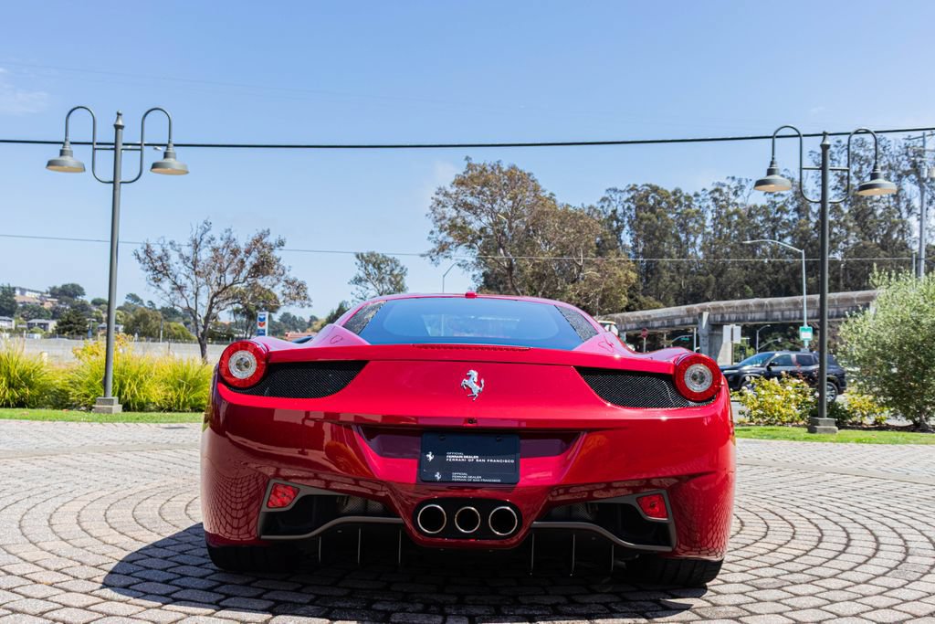Used 2013 Ferrari 458 Italia Coupe RWD image 21