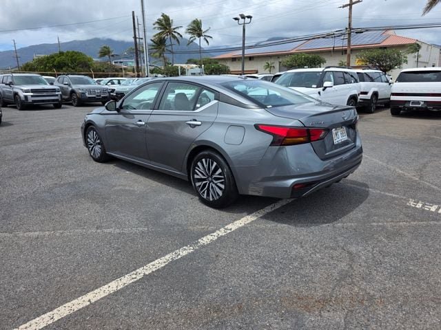 Used 2023 Nissan Altima 2.5 SV FWD image 5