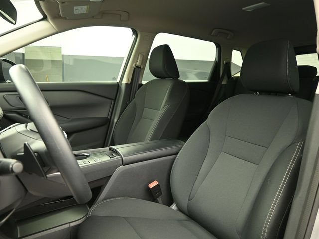Certified 2025 Nissan Rogue S FWD image 3