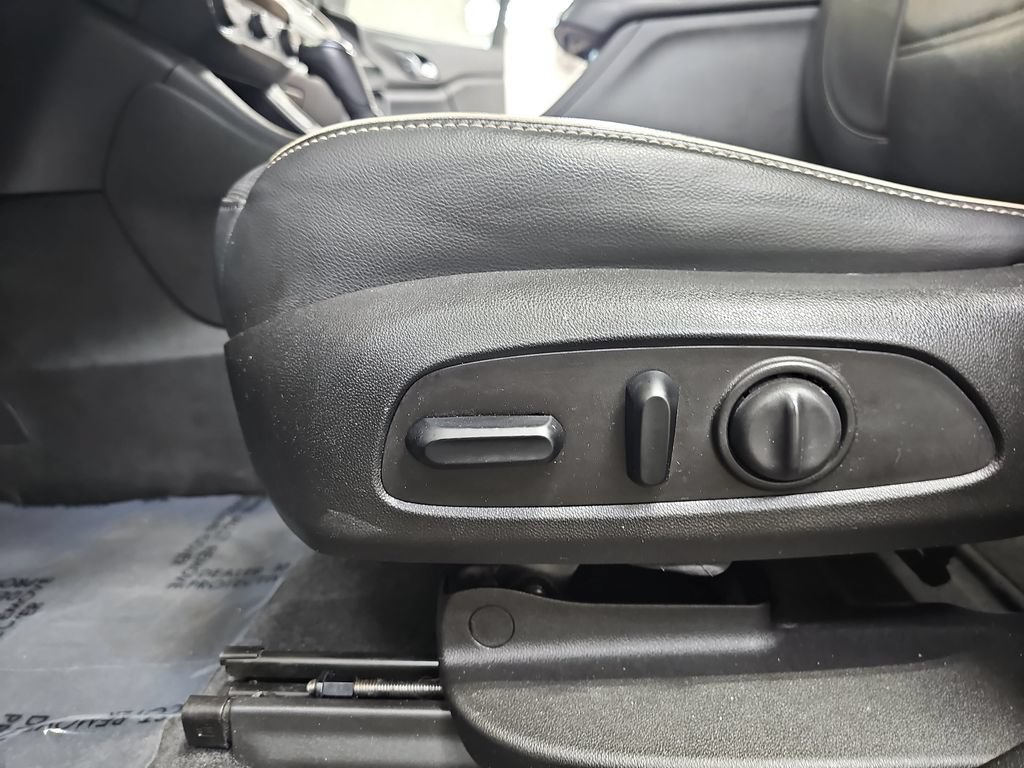 Used 2019 GMC Acadia Denali AWD/4WD image 37