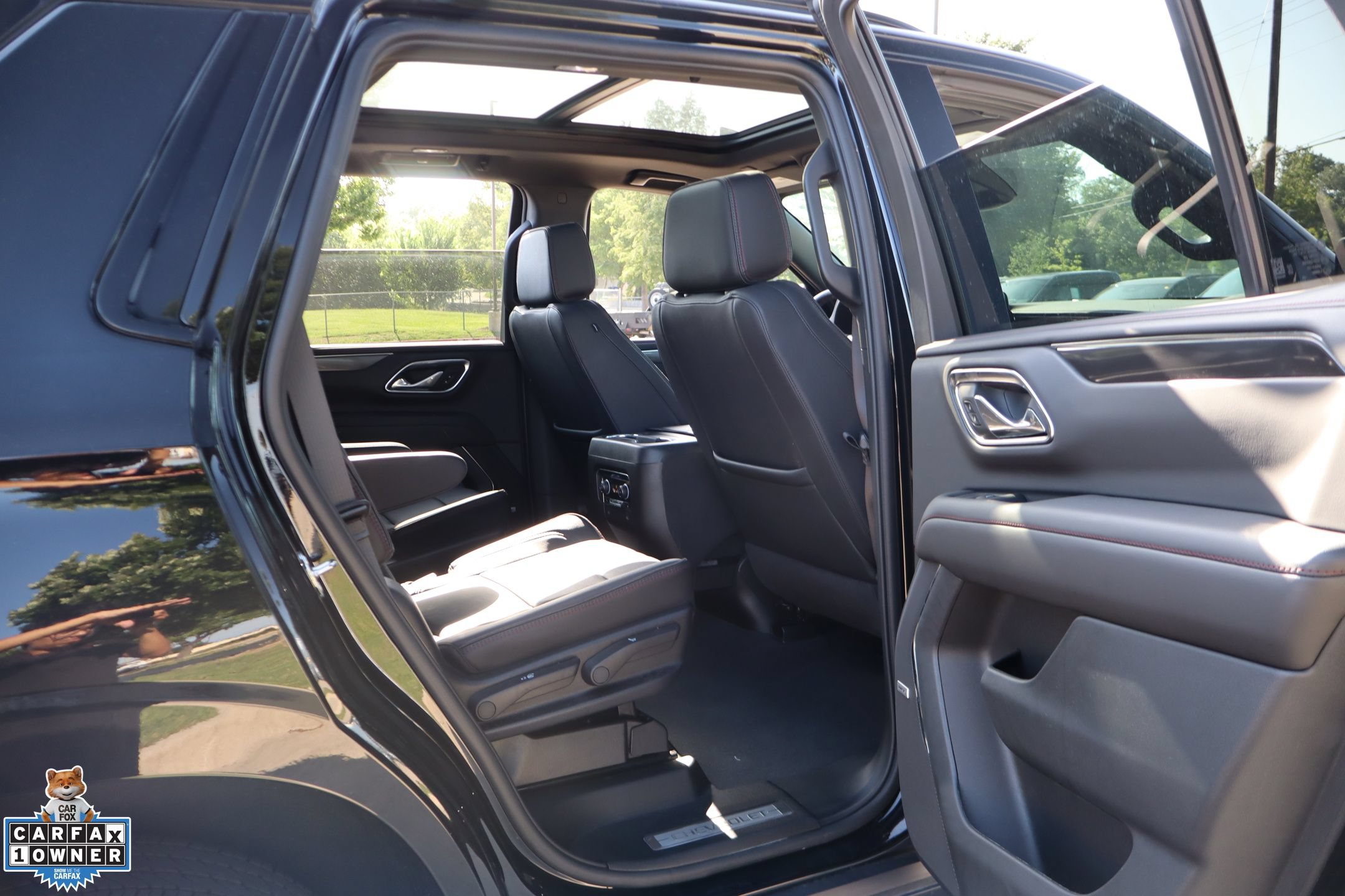 Used 2024 Chevrolet Tahoe RST w/ Luxury Package RWD image 31