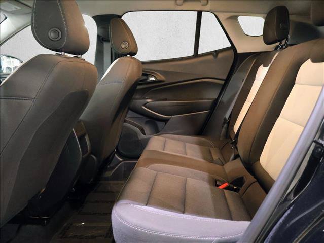Used 2024 Chevrolet Trax LS w/ LS Convenience Package FWD image 21